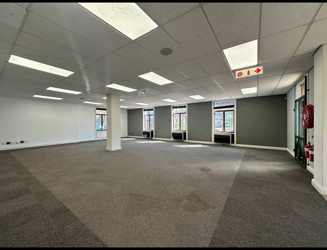 386M² OFFICE TO LET IN SANDTON CENTRAL